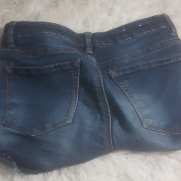 Jeans shorts - Picture 2 of 2